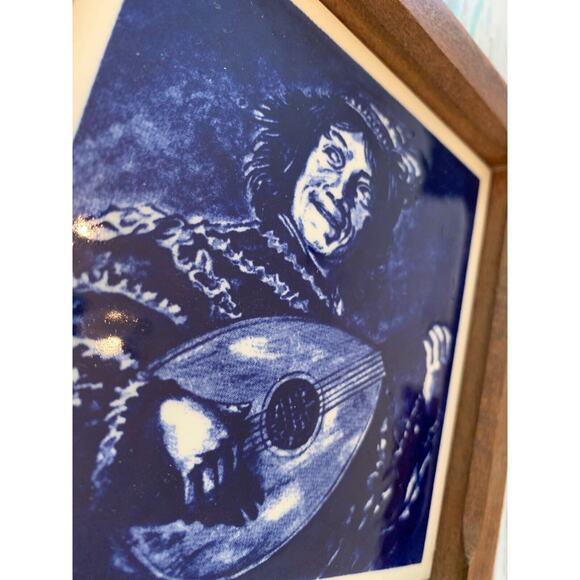 Vintage 5.5" Square Cobalt Tile in Wooden Frame Minstrel Portrait Blue White - Picture 5 of 7